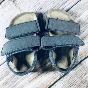 Gently worn size 6 denim sandal